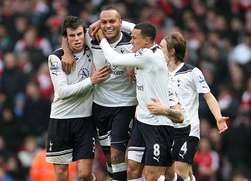 kaboul celebrates a late winner at the emirates