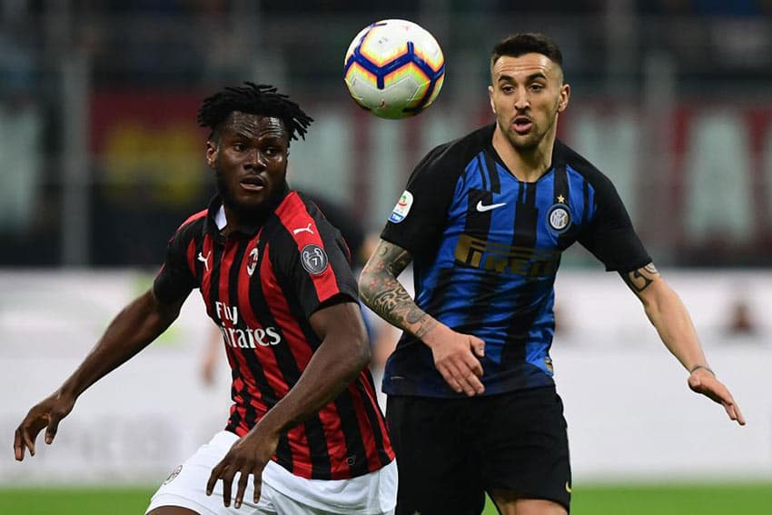 ac milan and inter milan battle in serie a