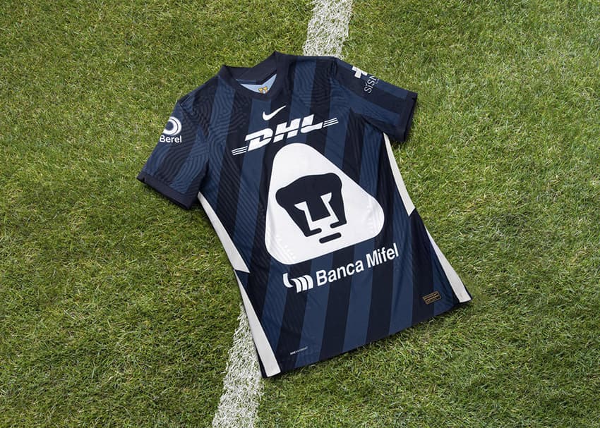 A PUMAS UNAM jersey as an example of Nike Vaporknit