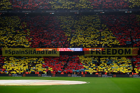 Barcelona supporters emplore Spain to "sit and talk" ahead of an el clasico match