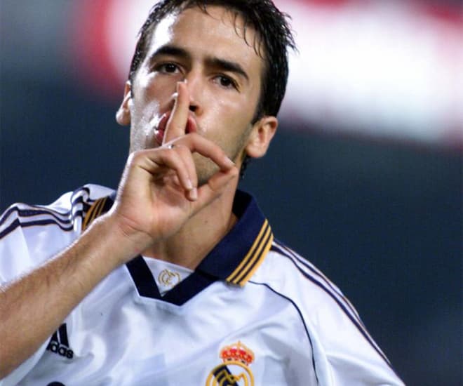 Raul celebrates an El Clasico goal by shushing the Nou Camp crowd