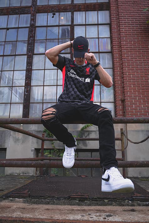 How to Style a Soccer Jersey (Fashion for Men)