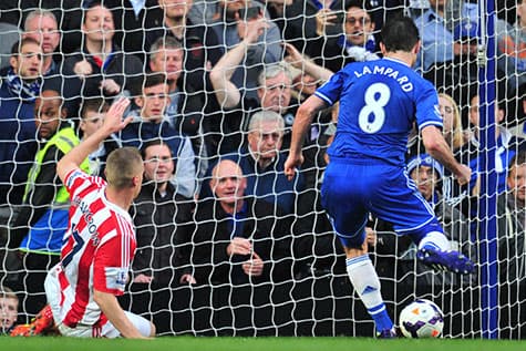Frank lampard wore number 8 with chelsea