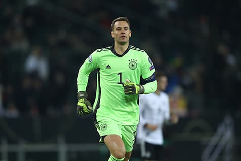 manuel neur wears a traditional goallkeepers number for the german national team - 1