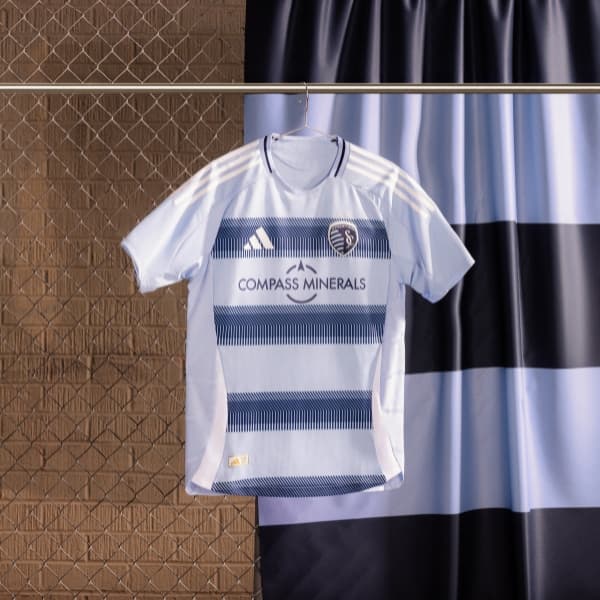 New Philadelphia Union jersey for 2023 has camo theme in blue and beige